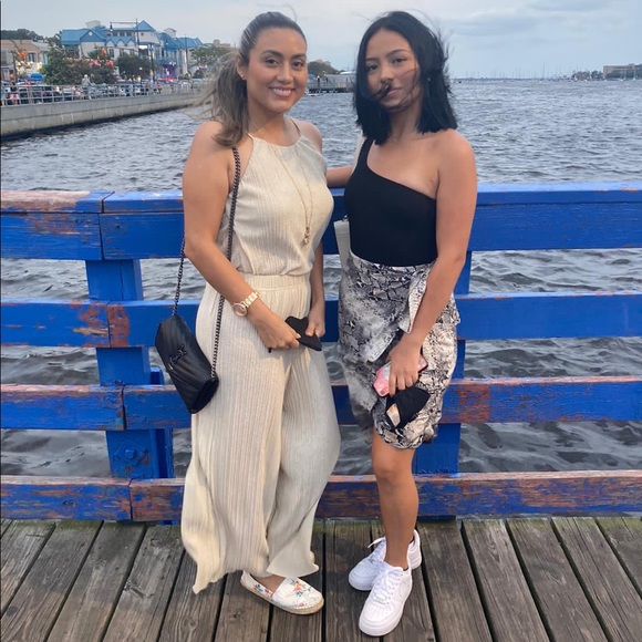 Set - Picture 4 of 4